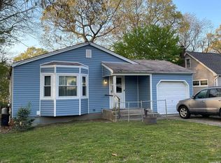 15 Elmwood Ave, Selden, NY 11784