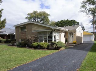 1127 Forest Rd, La Grange Park, IL 60526