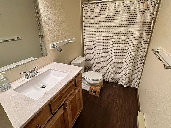 4th image of 33 Arrowwood Dr APT B