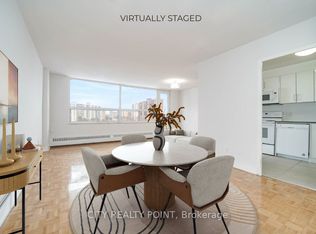 6200 Bathurst St #310, Toronto, ON M2R2A3