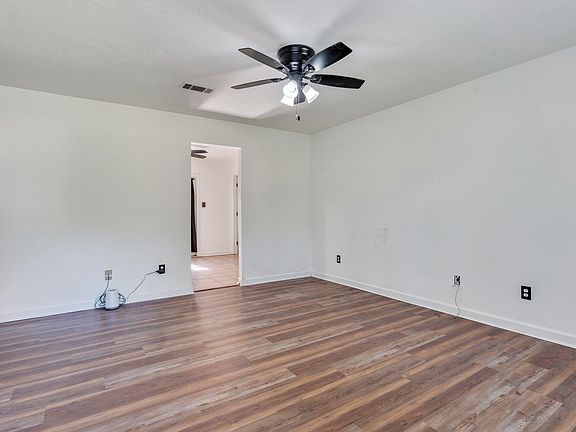5th image of 2090 Little River Ln
