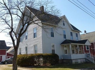 28 Frederick St, Naugatuck, CT 06770