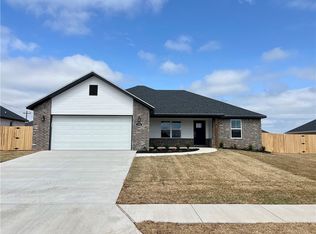 128 Tonya Loop, Huntsville, AR 72740