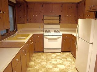 14 Oak St, Kingston, MA 02364