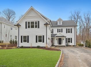 686 Springfield Ave, Summit, NJ 07901