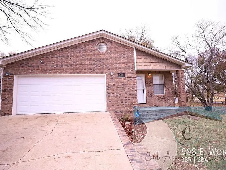 908 E Word Ave — Photo 1