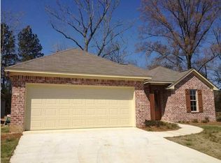 630 Lexington Dr, Florence, MS 39073