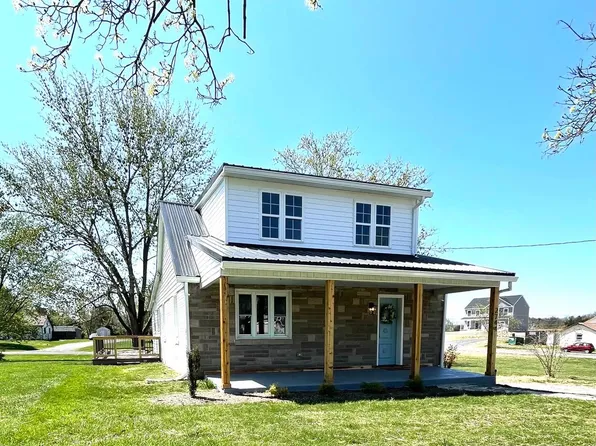 2744 Middleway Pike, Bunker Hill, WV 25413