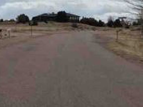 Exterior Neighborhood (street photo)