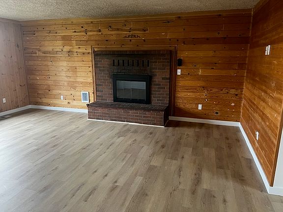 2nd image of 11804 NE 107th Ave