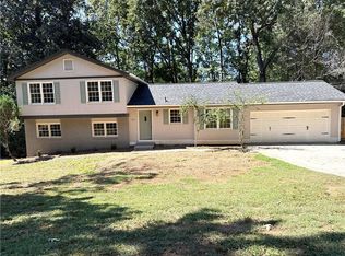 515 Birch Ln, Lawrenceville, GA 30044
