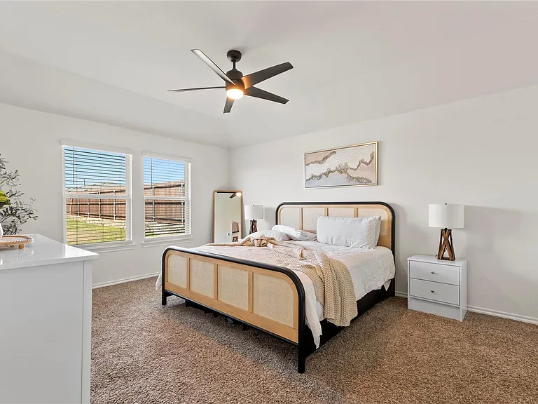 985 Alton Dr — Photo 14
