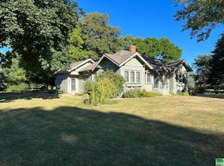 1408 Minnesota St, Alton, IA 51003