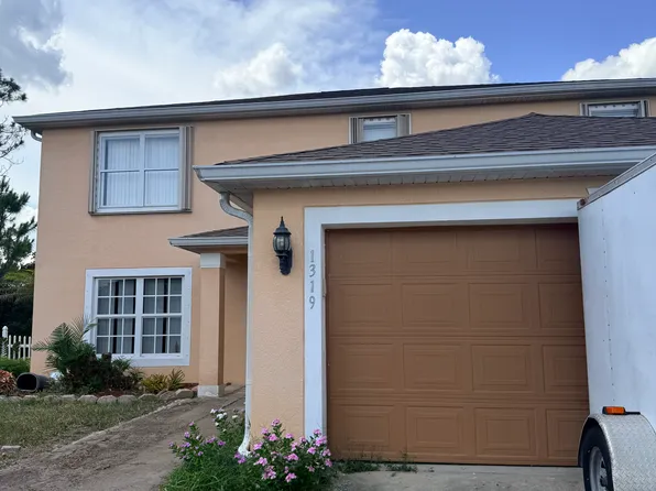 1319 Tordira St SE, Palm Bay, FL 32909