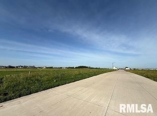 6755 Meghan Ave, Bettendorf, IA