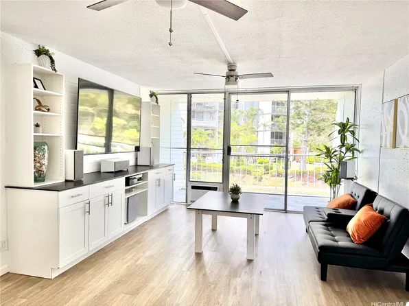 95-019 Waihonu St APT B305, Mililani, HI 96789