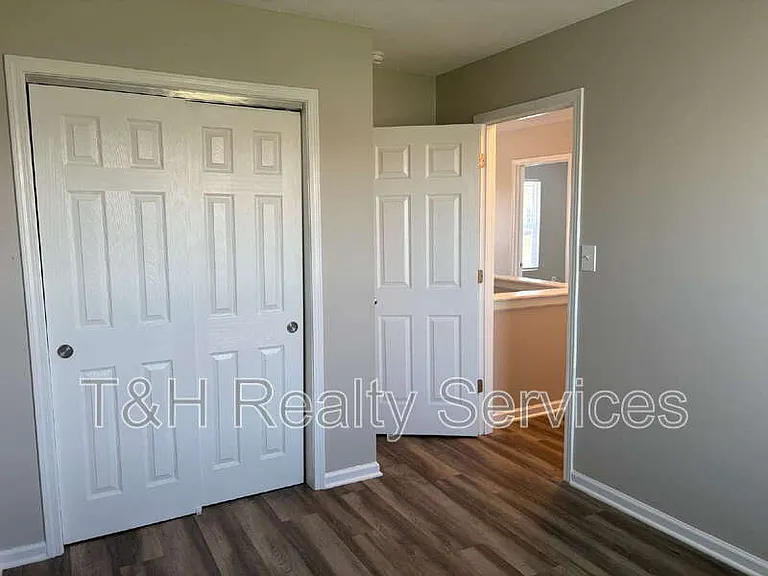 7952 Amadeus Dr — Photo 28