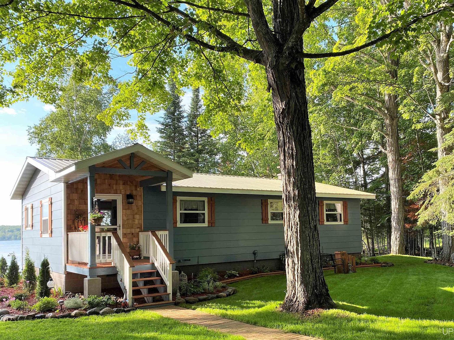 13818 Bayview Dr, Lanse, MI 49946 Zillow