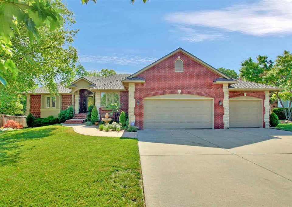 1st image of 406 N Timberridge Cir