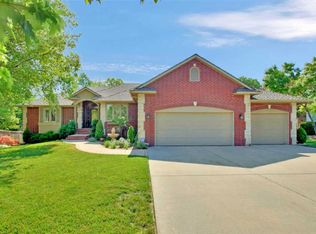 406 N Timberridge Cir, Wichita, KS 67230