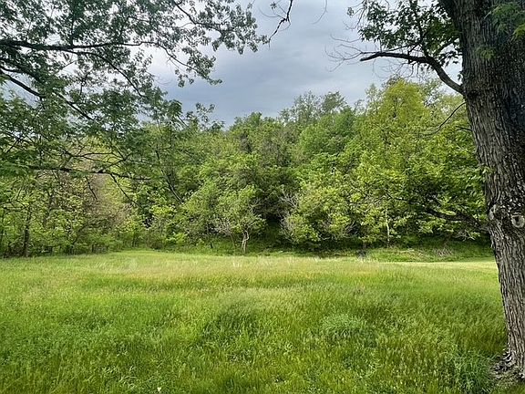 4th image of 1114 Labelle Rd