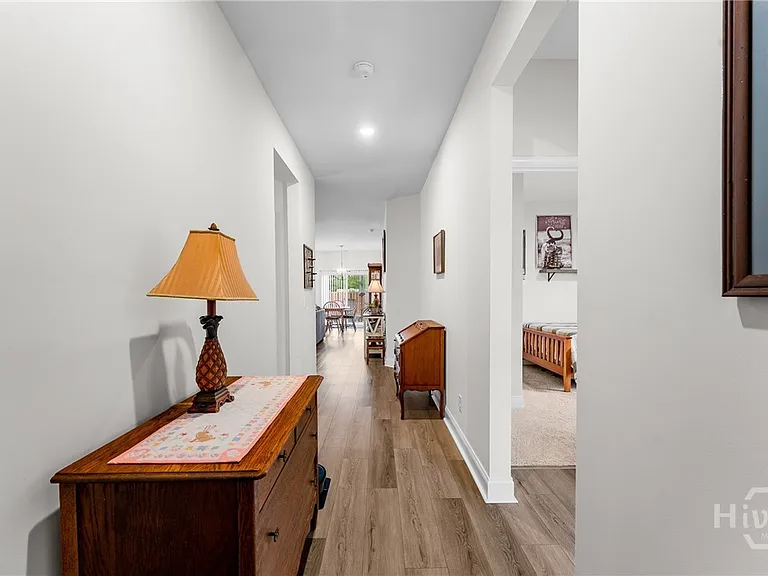 203 Glick Way — Photo 7