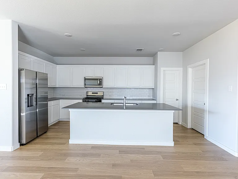 6732 Denim Dr — Photo 6