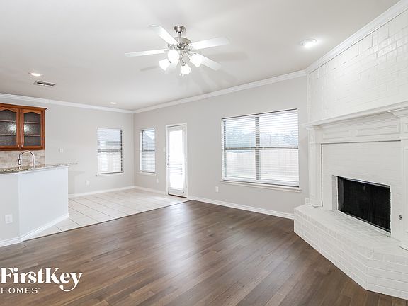 5th image of 713 Hardwood Dr