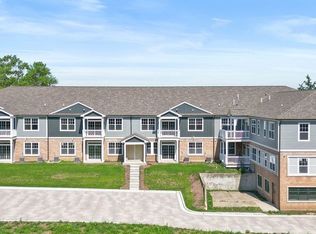 401 Haber Rd #210, Cary, IL 60013