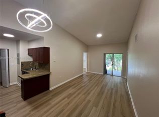 3261 Sabal Palm Mnr APT 202, Hollywood, FL 33024