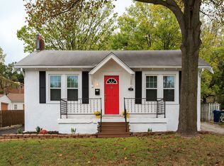 325 N Laclede Station Rd, Saint Louis, MO 63119