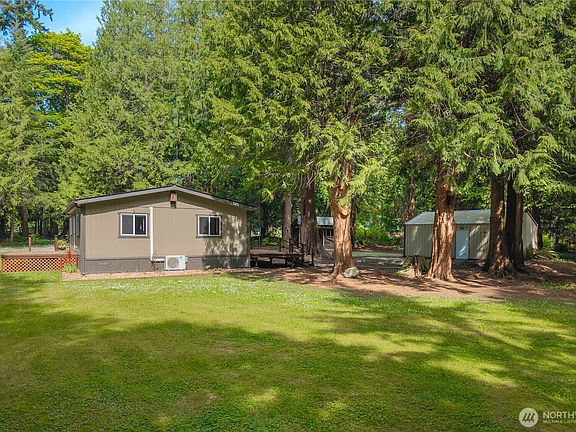 2nd image of 2079 Greenbriar Lane