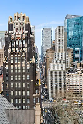 Rented by Compass | media 12