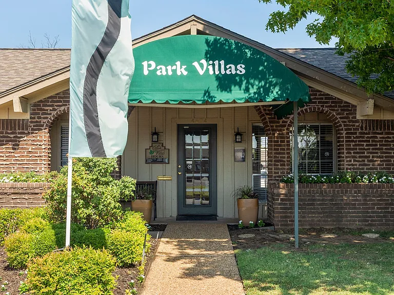 Park Villas Apartments — Photo 15