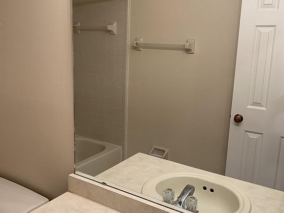 3rd image of 5831 Red Dahlia Ct