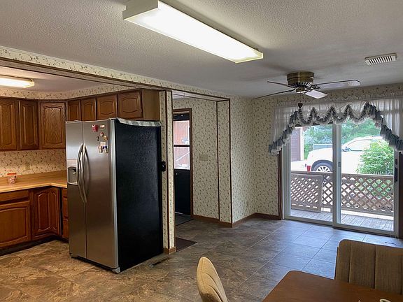 4th image of 814 W North 6th St