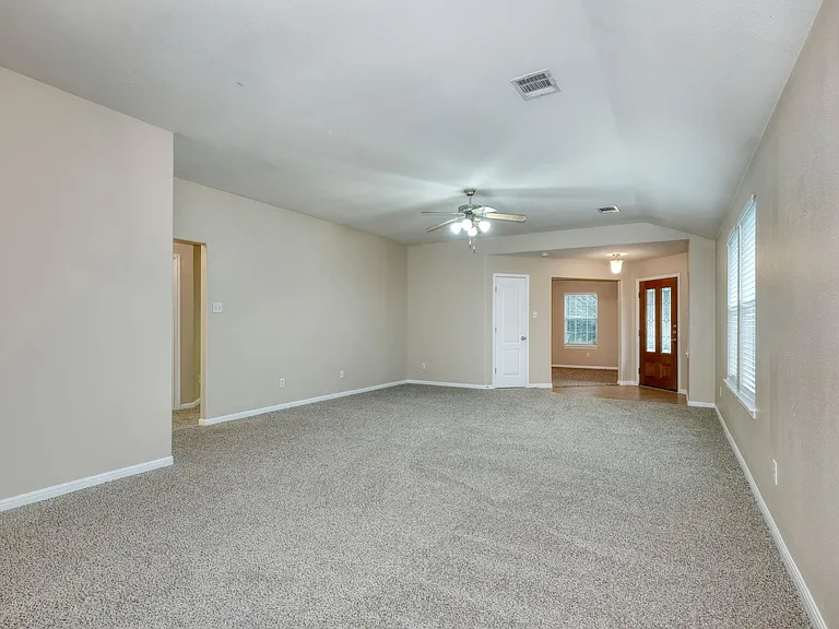3114 Honey Tree Ln — Photo 2