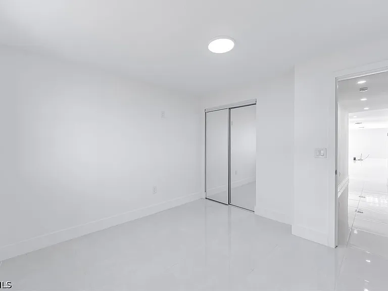 1729 Cascade Way — Photo 16
