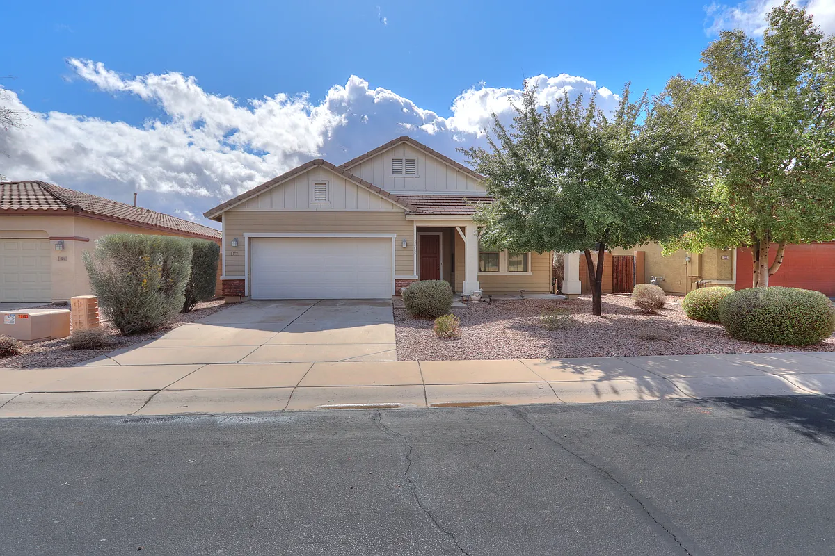 Building Photo - 2377 E San Gabriel Trl