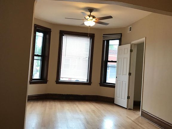 2nd image of 2848 W Diversey Ave #1E