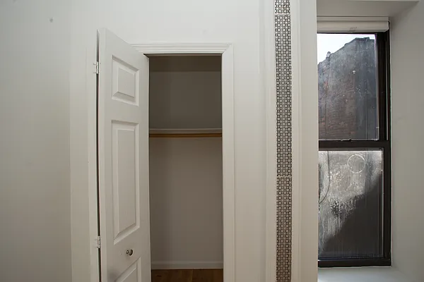 Rented by Blip LLC | media 17