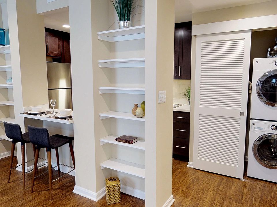 Built in Shelving in the Madison
