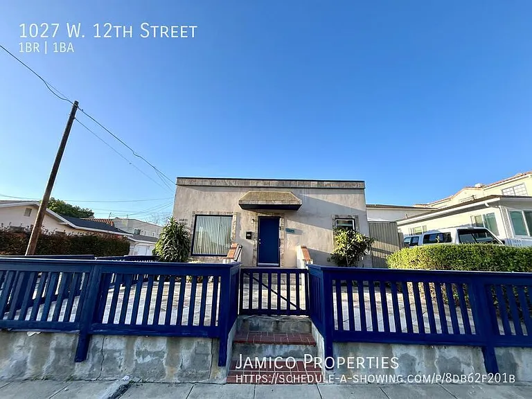 1027 W 12th St — Photo 3