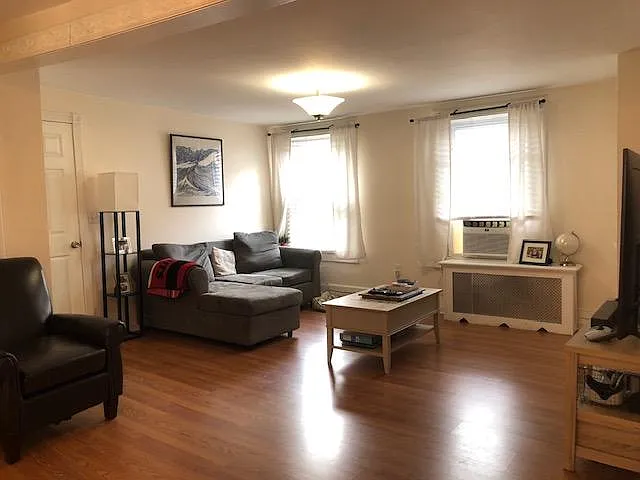33 Union St #3 — Photo 1