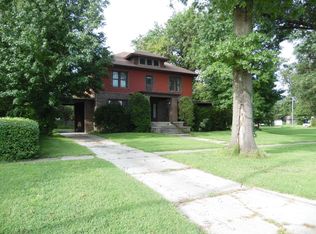 527 W Maple St, Columbus, KS 66725