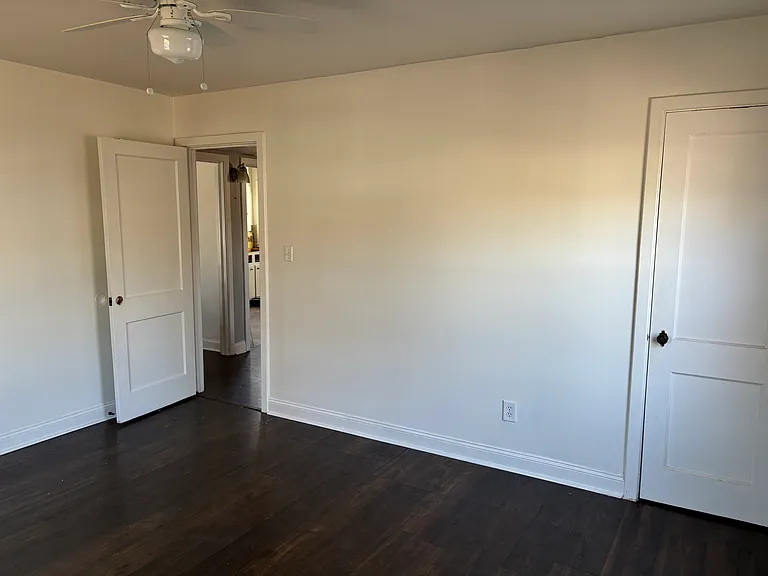 1127 Glenn Ave — Photo 13