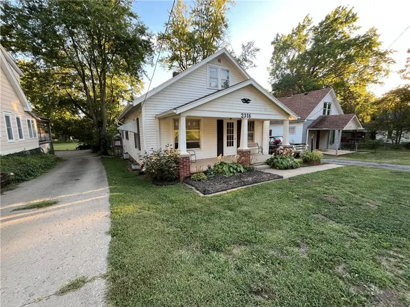 2316 Blackwell Rd, Saint Joseph, MO 64505
