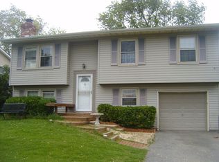 7917 Stone Hearth Rd, Severn, MD 21144