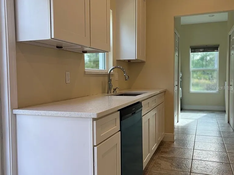 456 Baron Rd — Photo 8