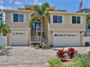 563 Baywood Dr S, Dunedin, FL 34698